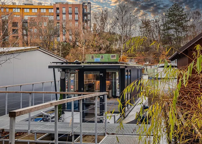Houseboat With Paddle Boat -sail, Explore And Relax Prague