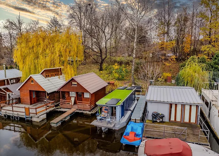 Houseboat With Paddle Boat -sail, Explore And Relax *
