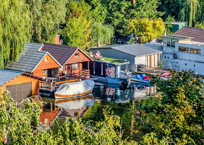 Houseboat With Paddle Boat -sail, Explore And Relax *