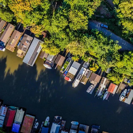 Romantic Houseboat In With Paddle Boat * Prague